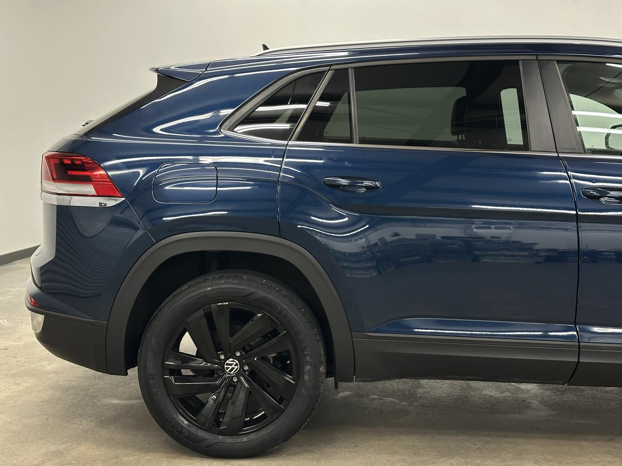 Volkswagen Atlas Cross Sport SE w/Technology 2022