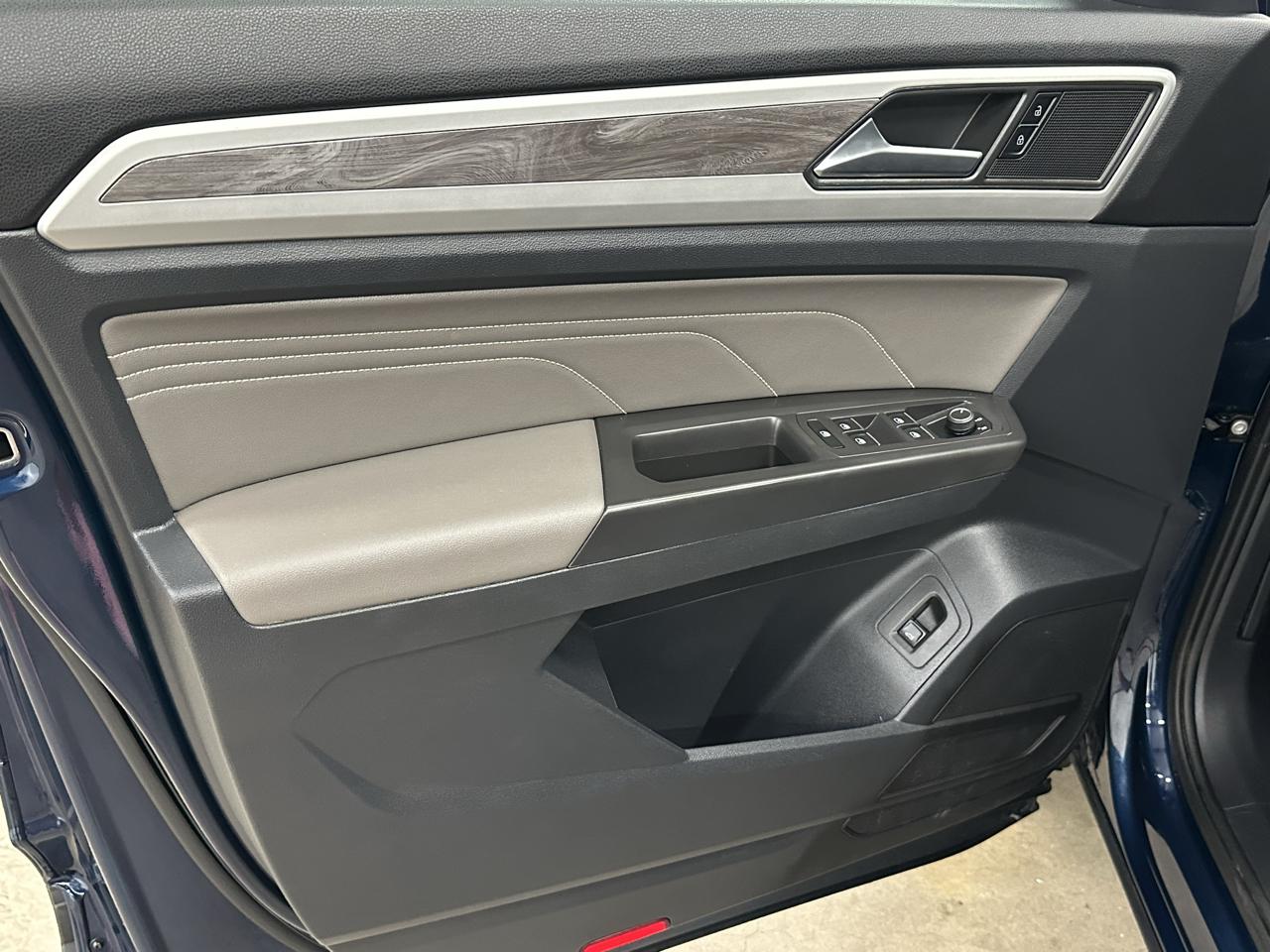 Volkswagen Atlas Cross Sport SE w/Technology 2022