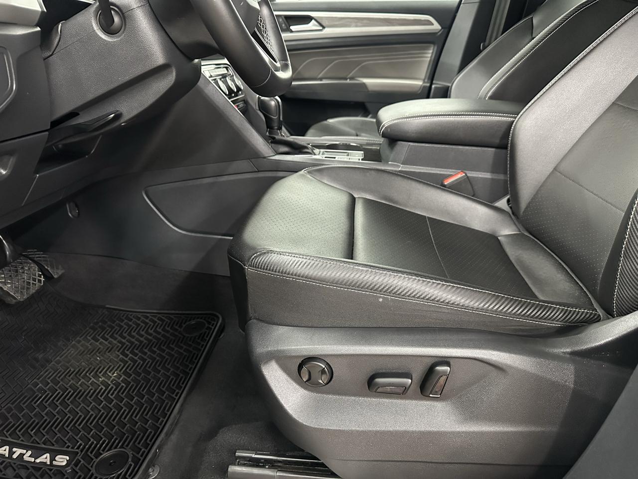 Volkswagen Atlas Cross Sport SE w/Technology 2022