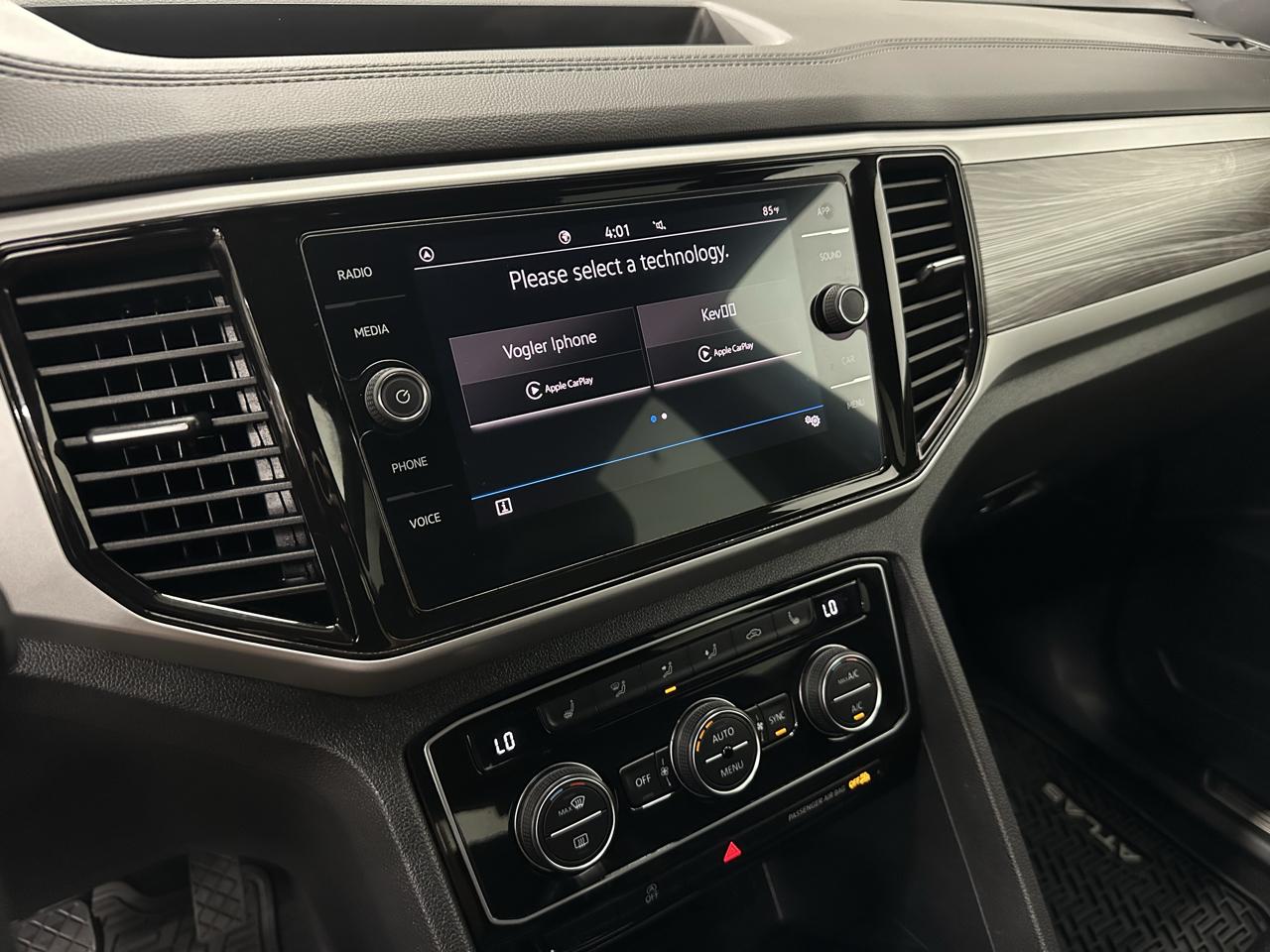 Volkswagen Atlas Cross Sport SE w/Technology 2022