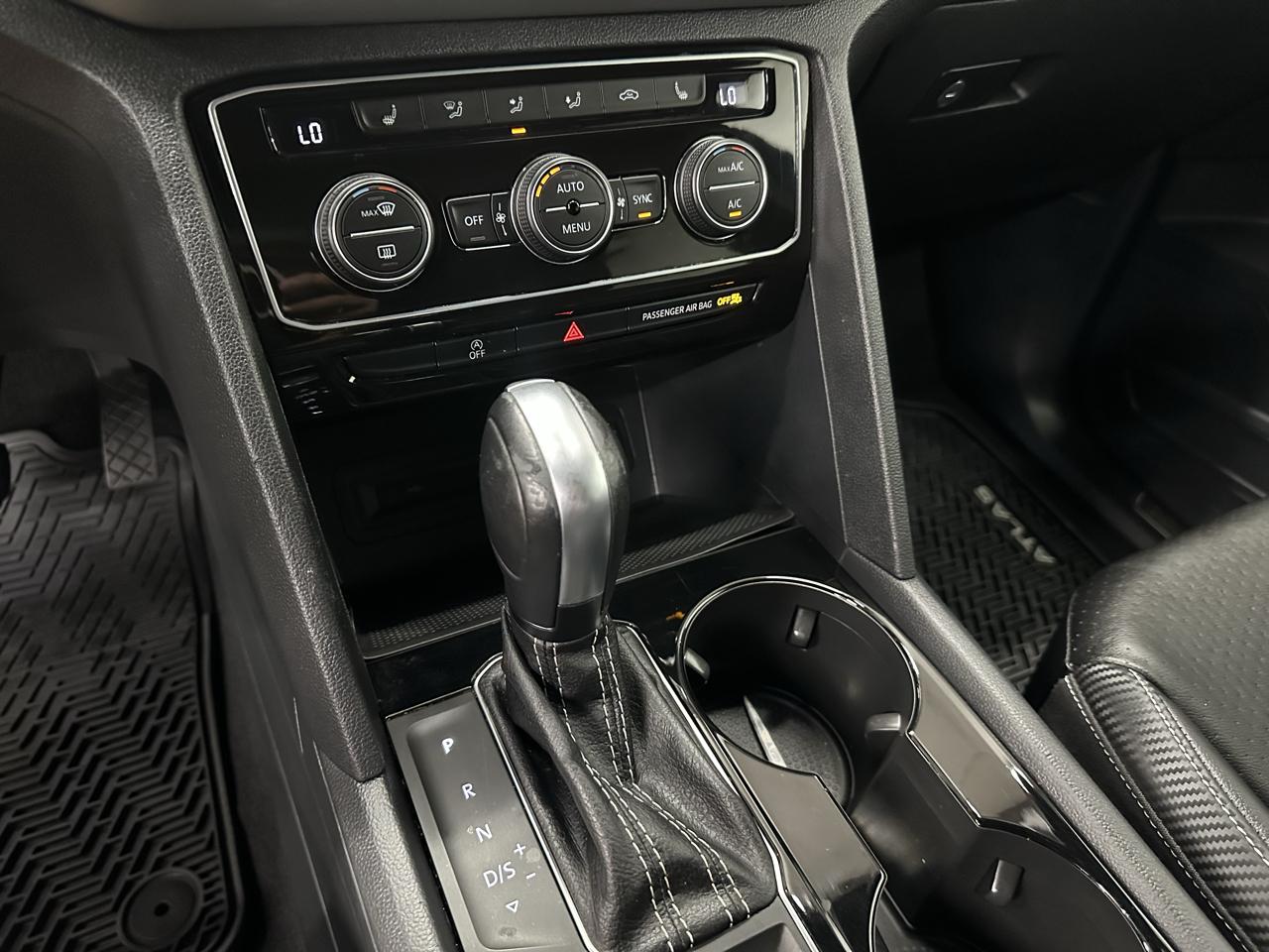 Volkswagen Atlas Cross Sport SE w/Technology 2022