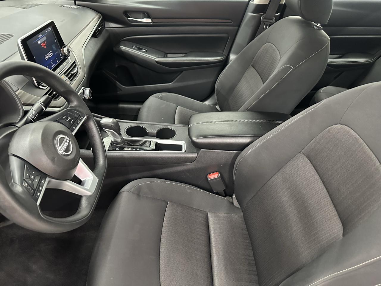 Nissan Altima 2.5 SV 2025