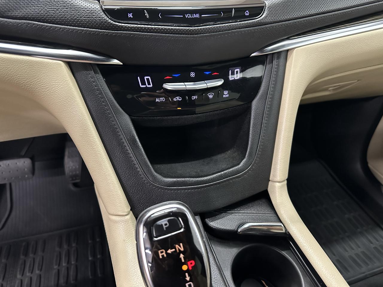 Cadillac XT5 Base 2017