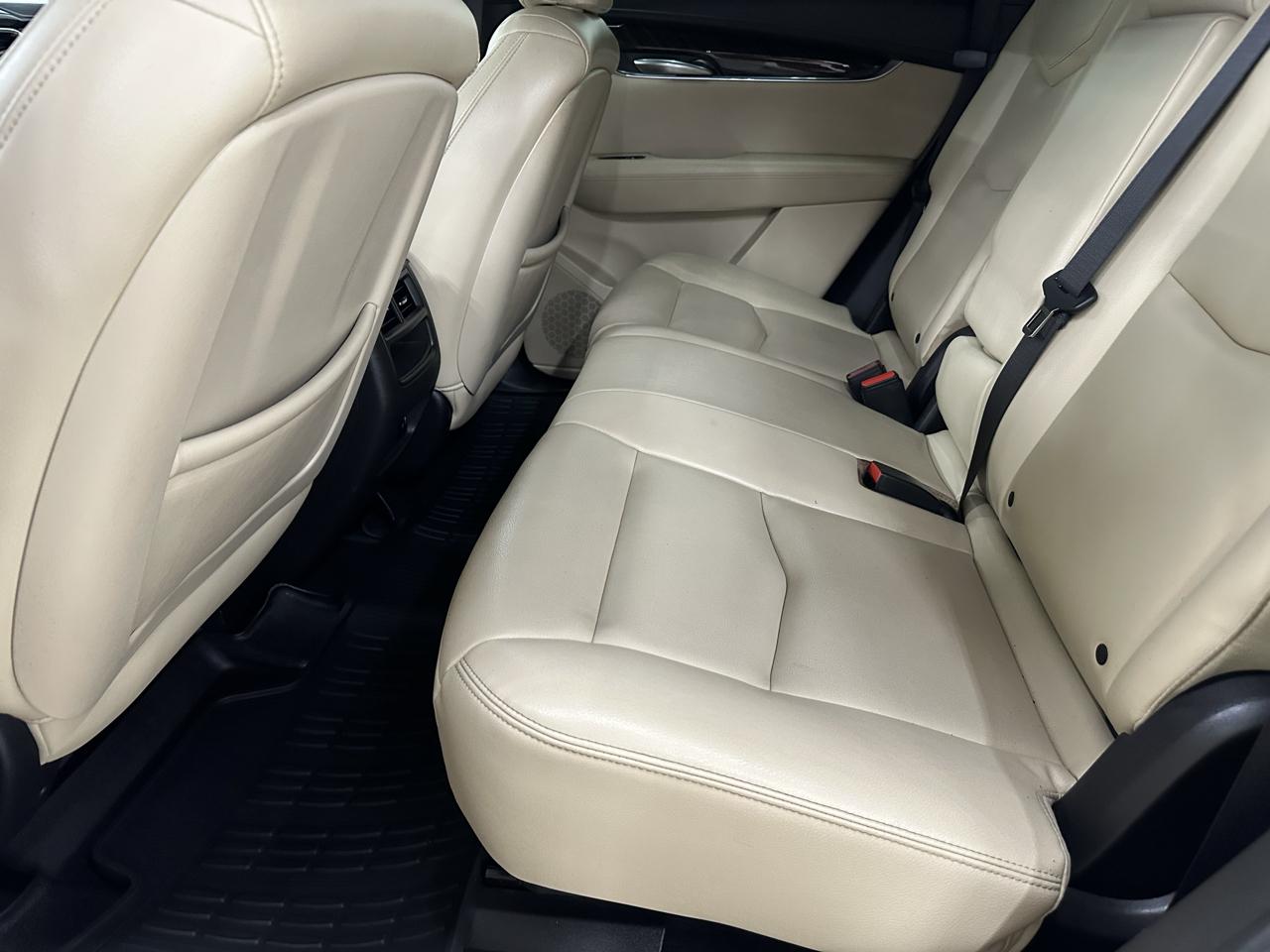 Cadillac XT5 Base 2017