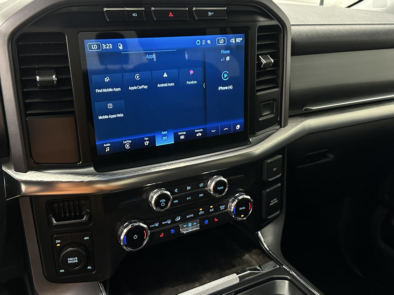 Ford F-150 Lariat SuperCrew 5.5-ft. Bed 4WD 2022