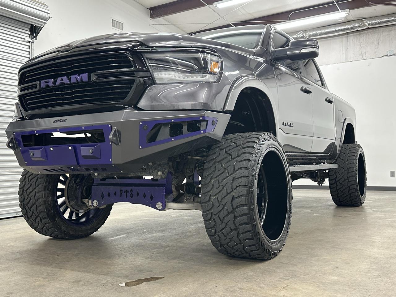 RAM 1500 Laramie Crew Cab SWB 4WD 2020