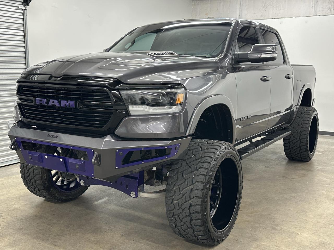RAM 1500 Laramie Crew Cab SWB 4WD 2020