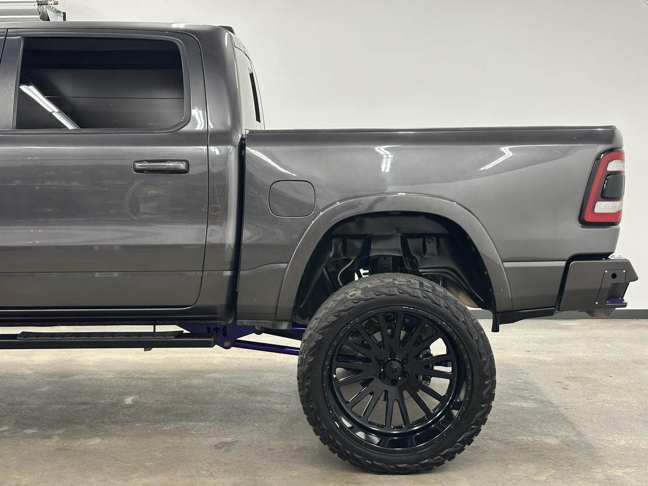 RAM 1500 Laramie Crew Cab SWB 4WD 2020