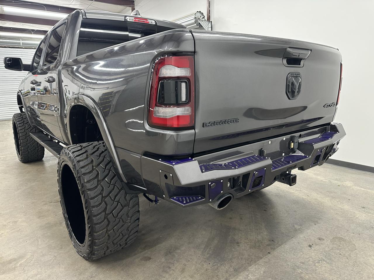 RAM 1500 Laramie Crew Cab SWB 4WD 2020