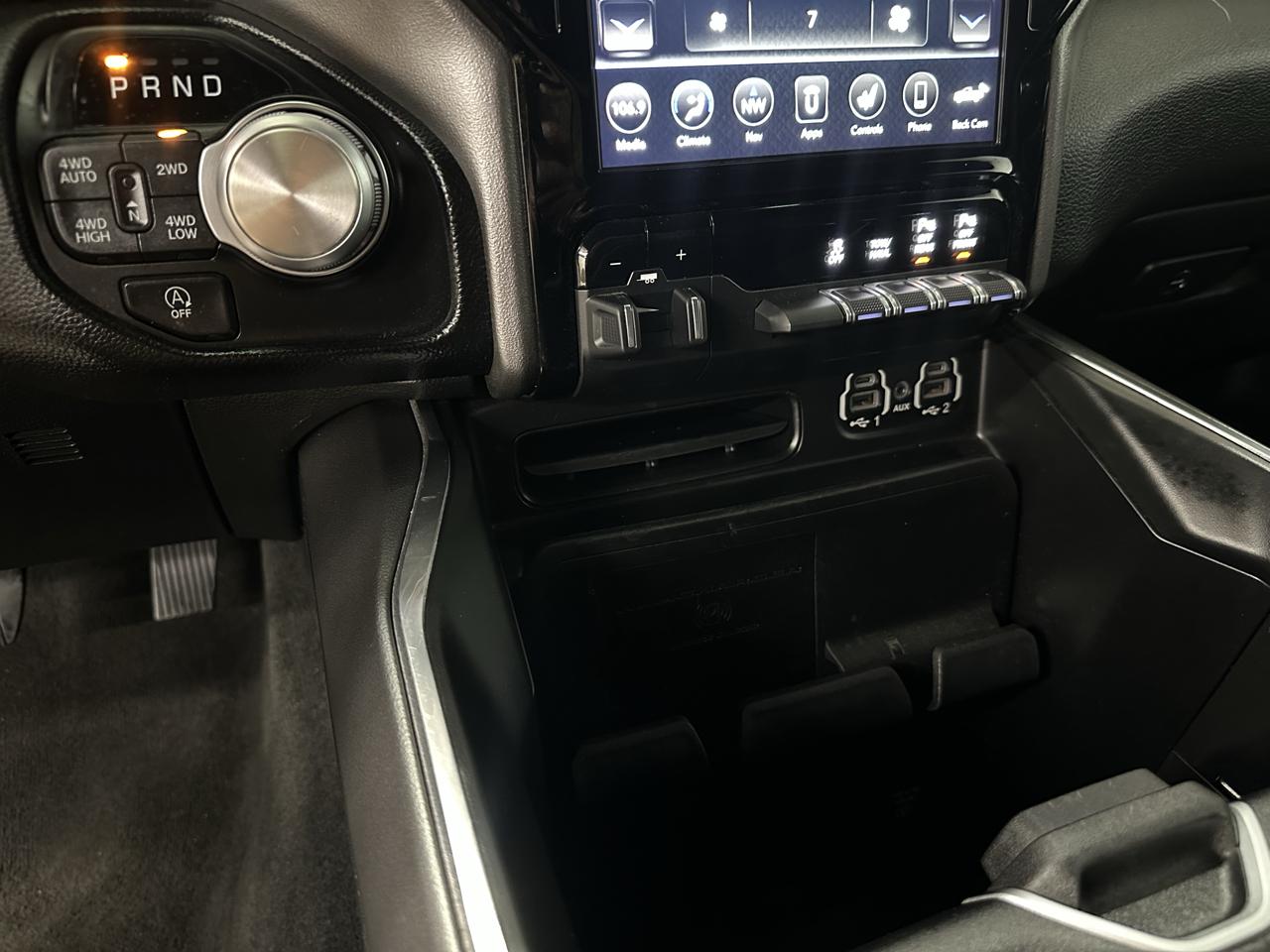 RAM 1500 Laramie Crew Cab SWB 4WD 2020