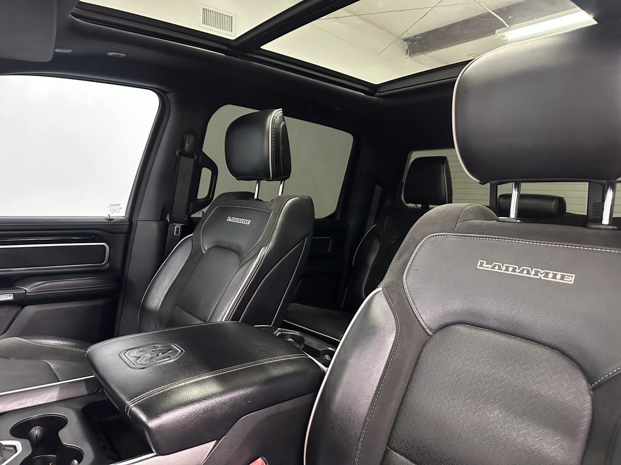 RAM 1500 Laramie Crew Cab SWB 4WD 2020