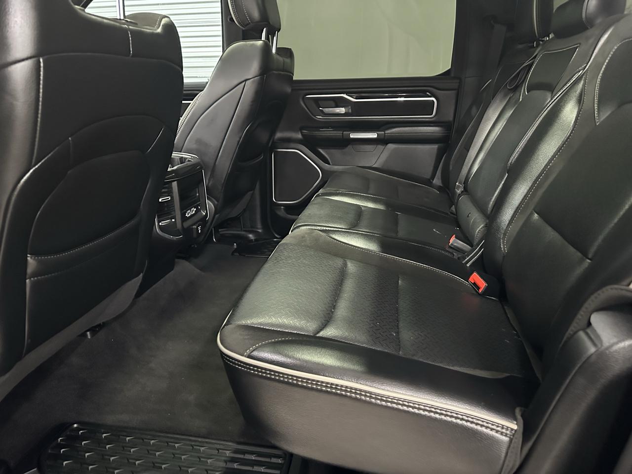RAM 1500 Laramie Crew Cab SWB 4WD 2020