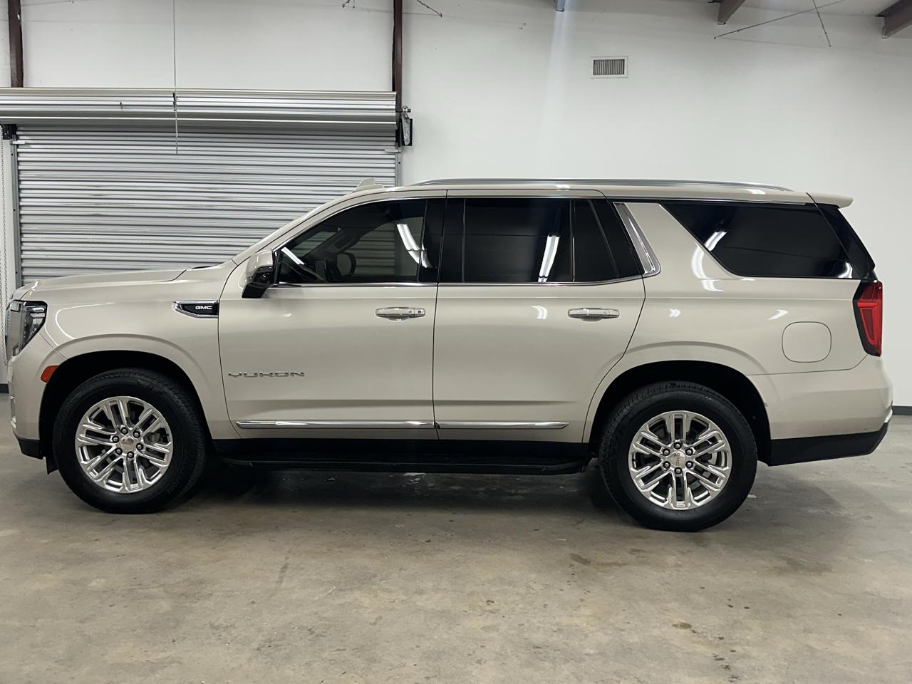 GMC Yukon SLT 2WD 2021