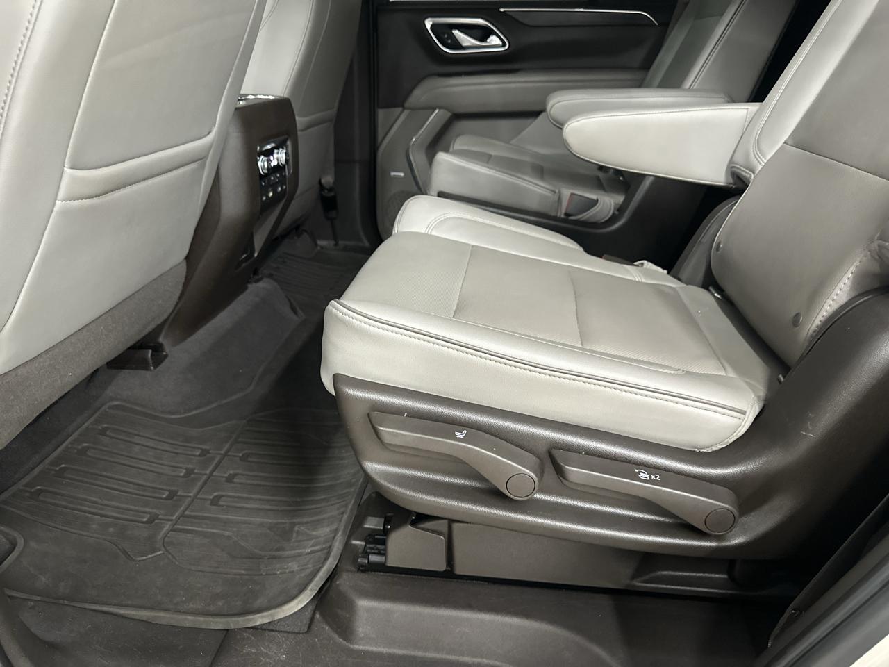 GMC Yukon SLT 2WD 2021
