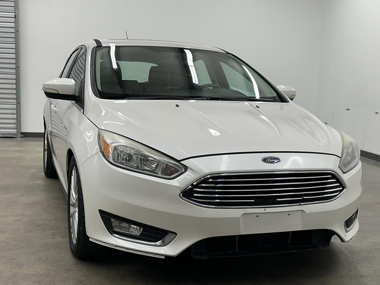 Ford Focus Titanium Hatch 2016