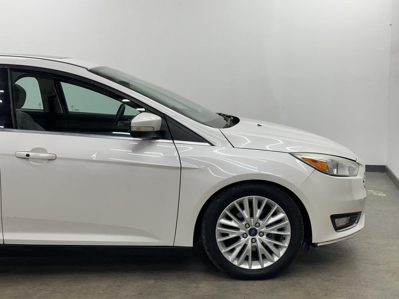 Ford Focus Titanium Hatch 2016