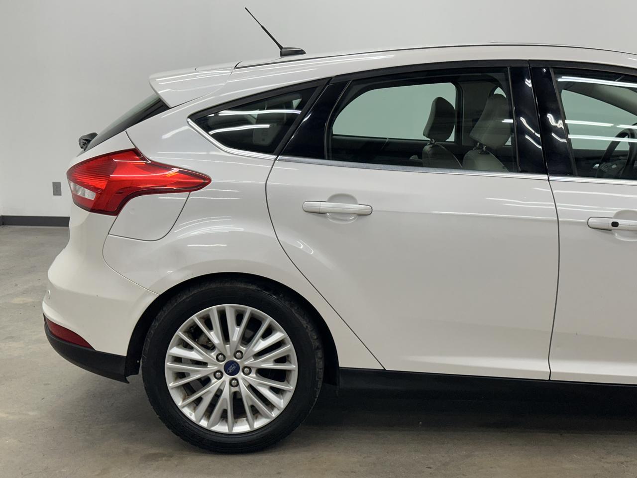 Ford Focus Titanium Hatch 2016