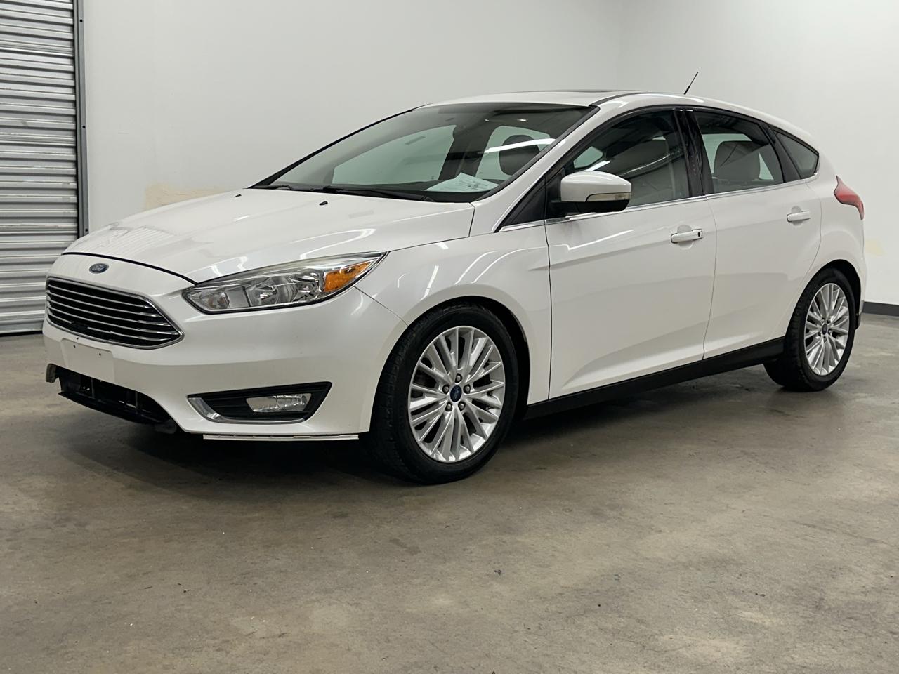 Ford Focus Titanium Hatch 2016