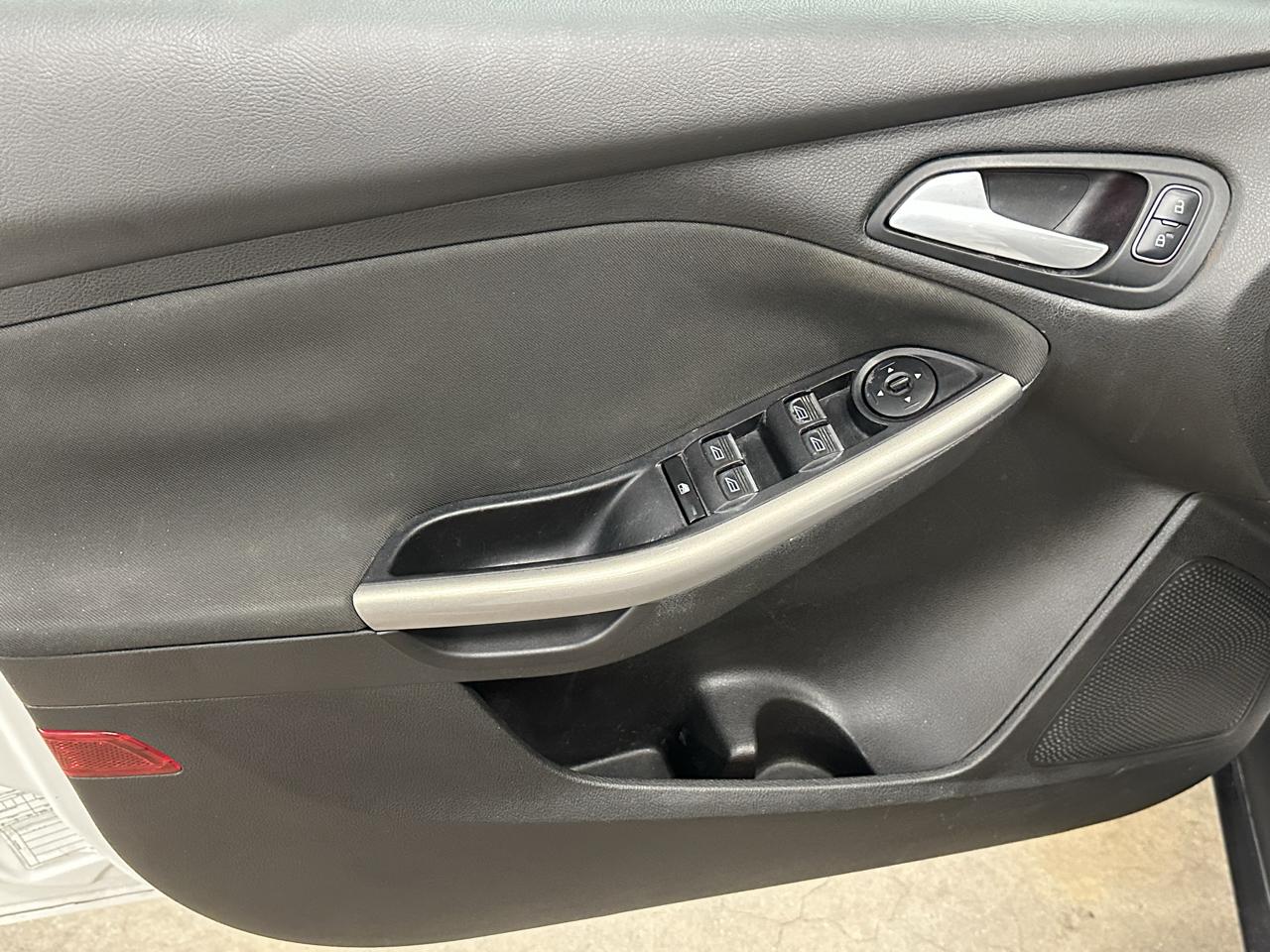 Ford Focus Titanium Hatch 2016