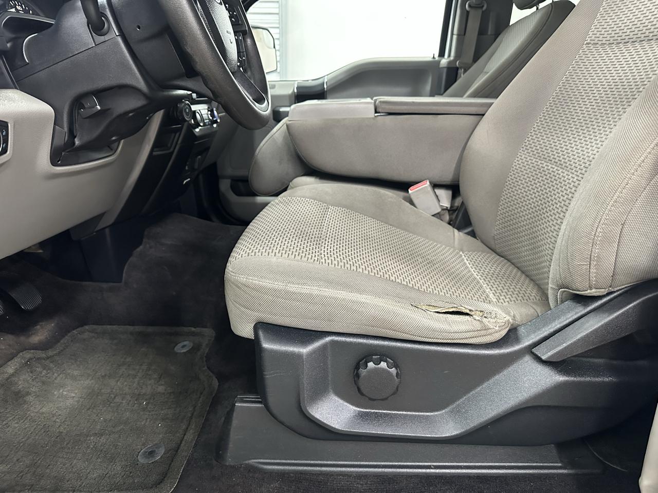 Ford F-150 XL SuperCab 6.5-ft. Bed 2WD 2016