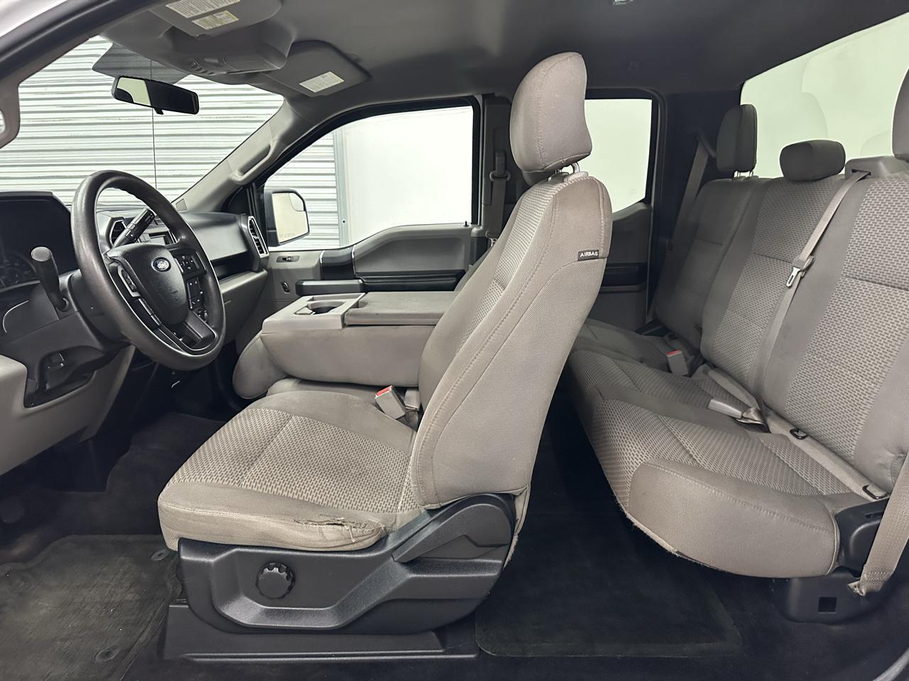 Ford F-150 XL SuperCab 6.5-ft. Bed 2WD 2016