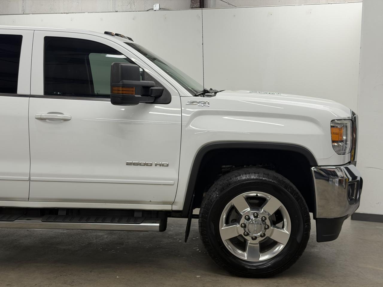 GMC Sierra 2500HD SLE Crew Cab 4WD 2016