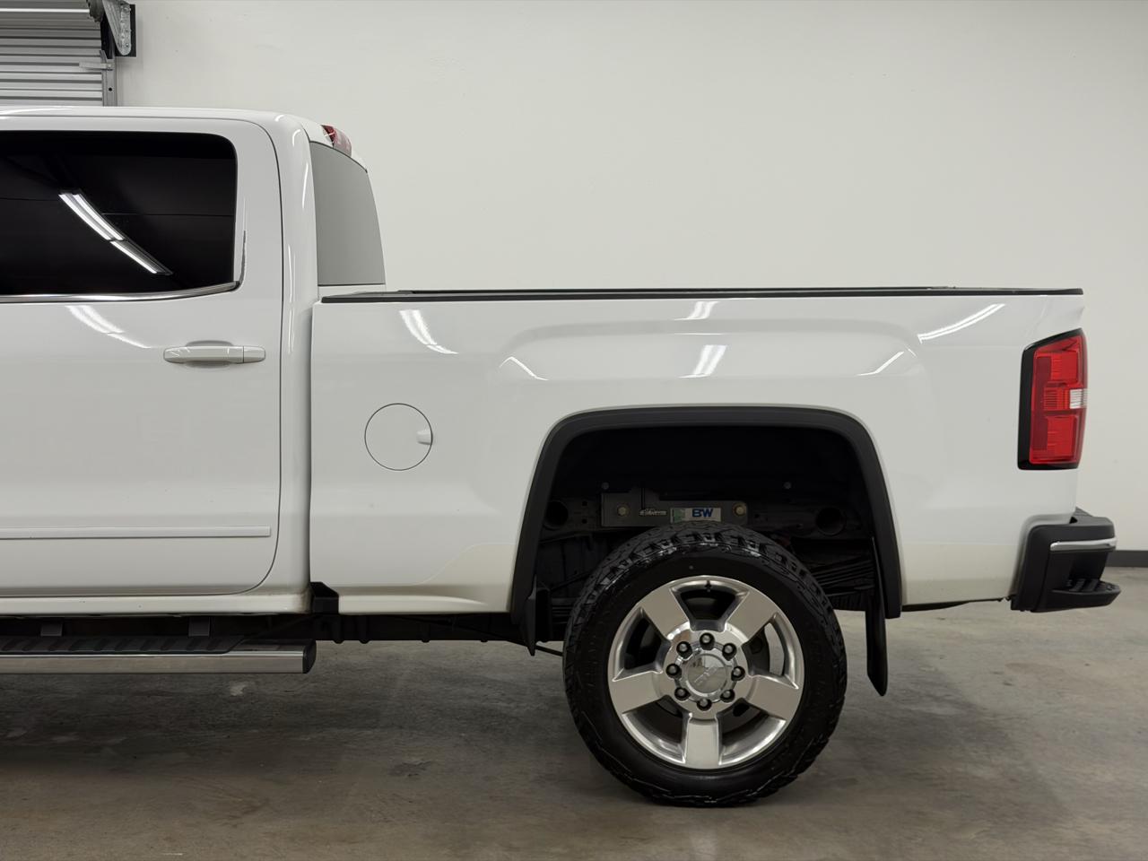 GMC Sierra 2500HD SLE Crew Cab 4WD 2016