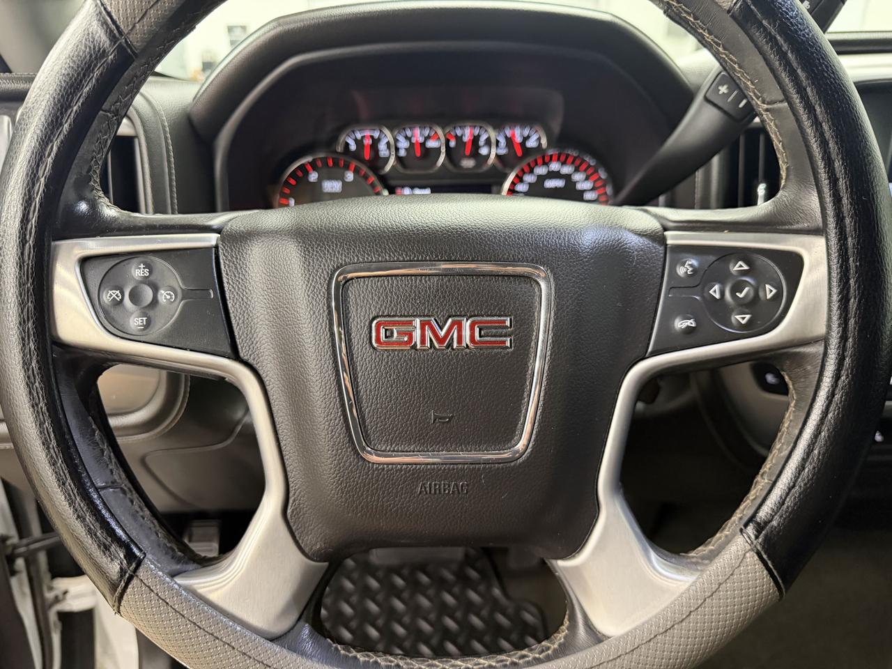 GMC Sierra 2500HD SLE Crew Cab 4WD 2016