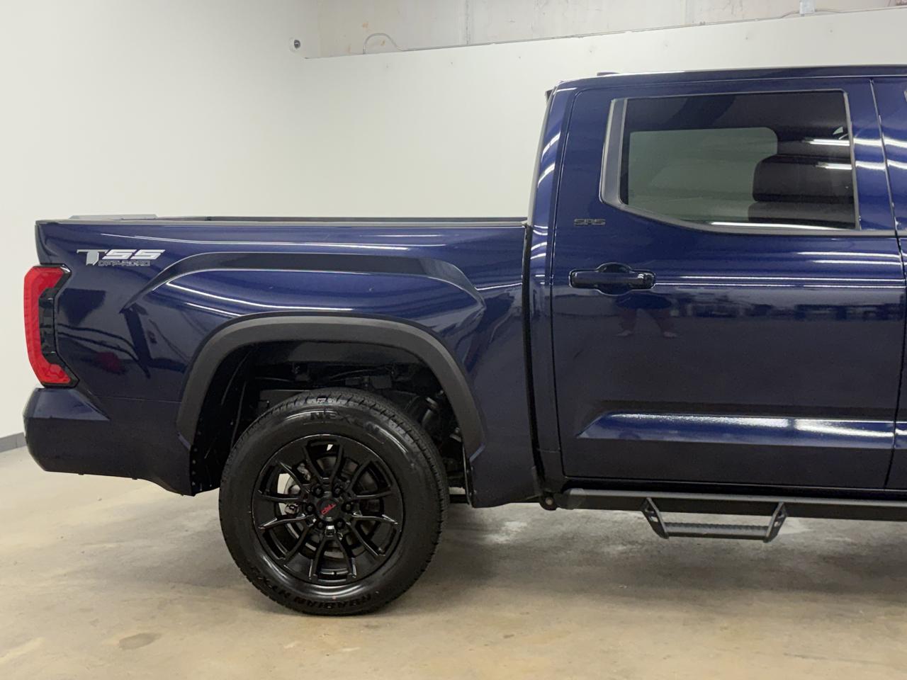 Toyota Tundra SR5 CrewMax 4WD 2024