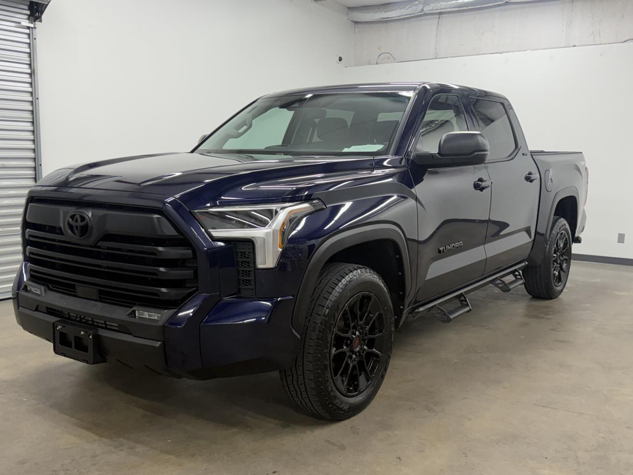 Toyota Tundra SR5 CrewMax 4WD 2024