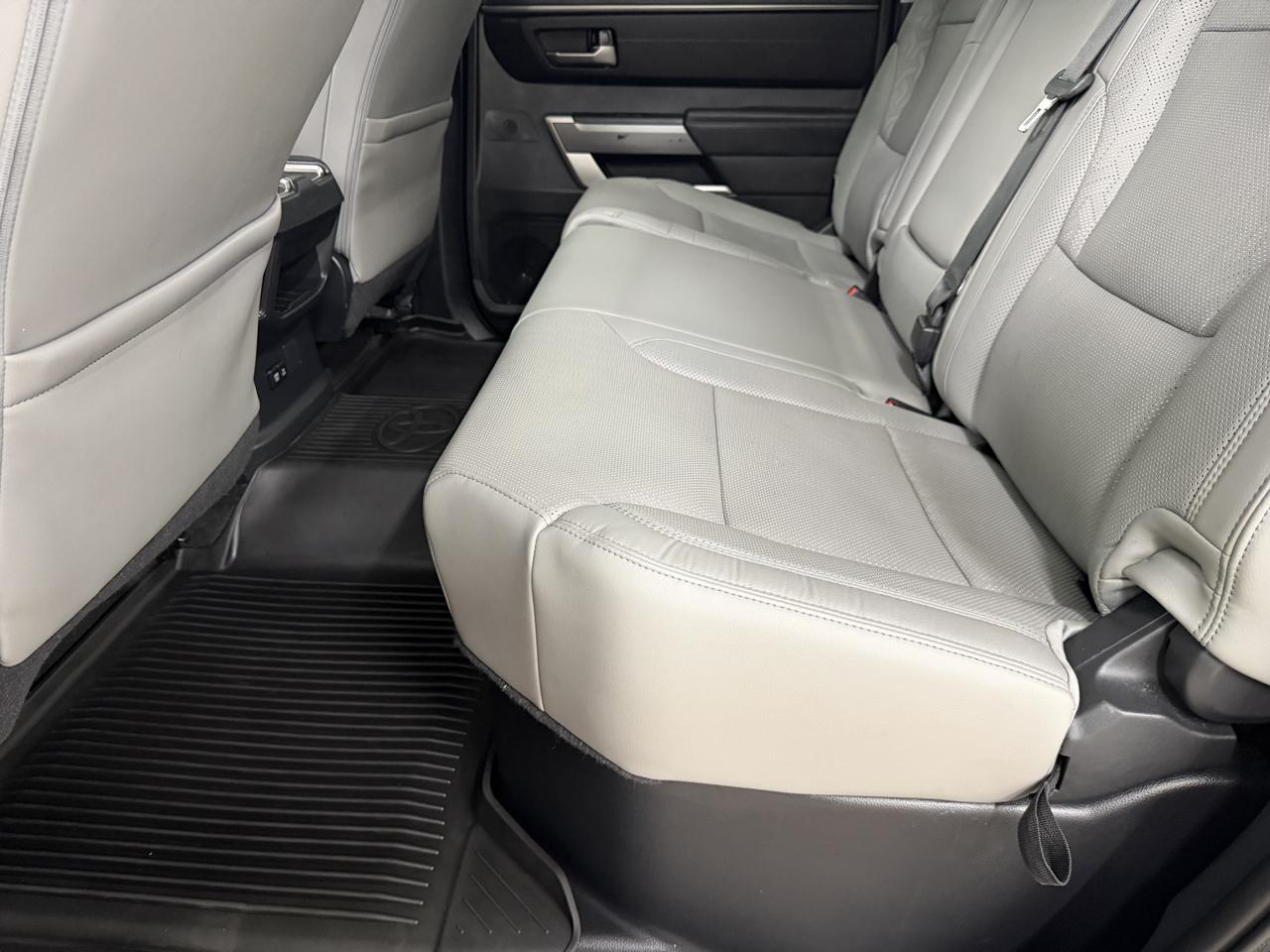 Toyota Tundra SR5 CrewMax 4WD 2024