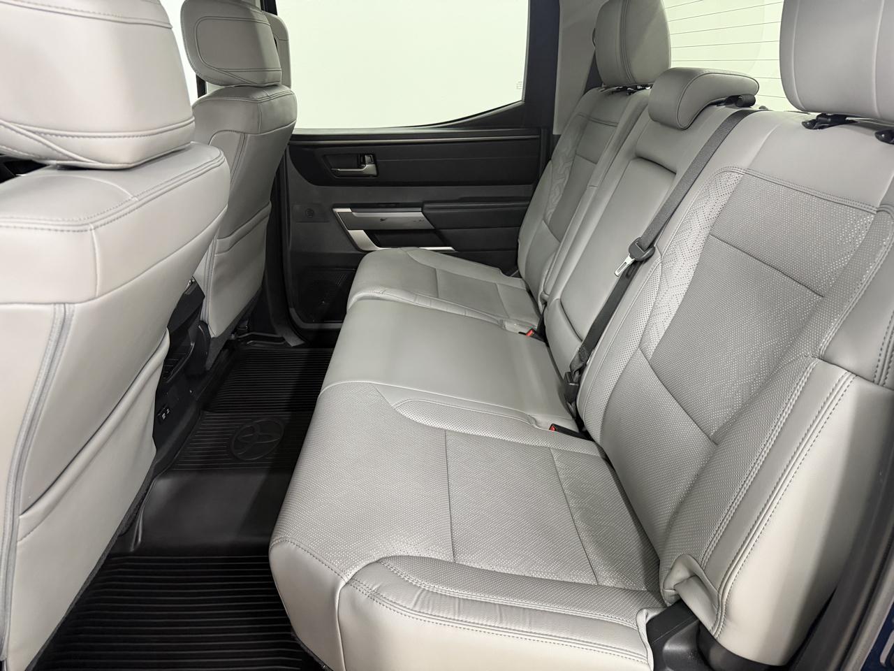 Toyota Tundra SR5 CrewMax 4WD 2024