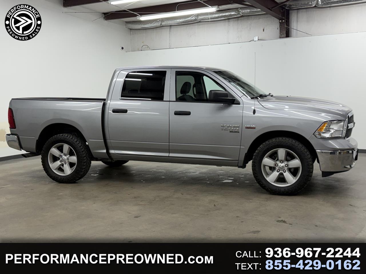 RAM 1500 Classic Tradesman Crew Cab SWB 4WD 2023
