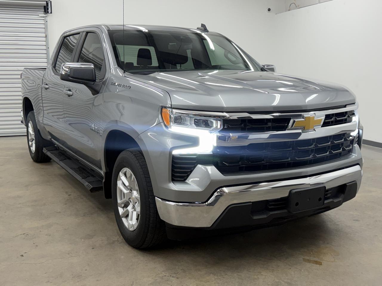 Chevrolet Silverado 1500 LT Crew Cab 2WD 2023