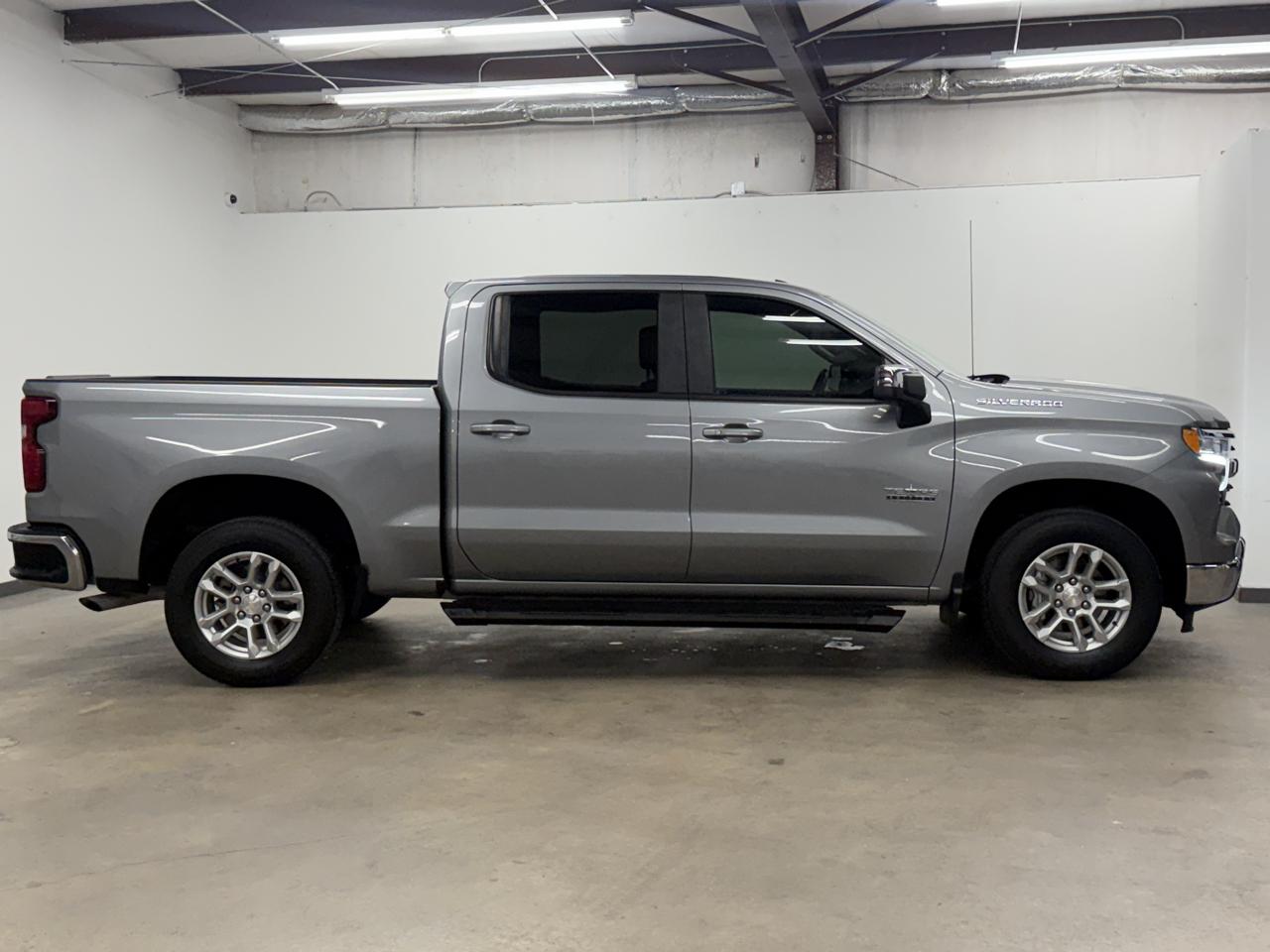 Chevrolet Silverado 1500 LT Crew Cab 2WD 2023