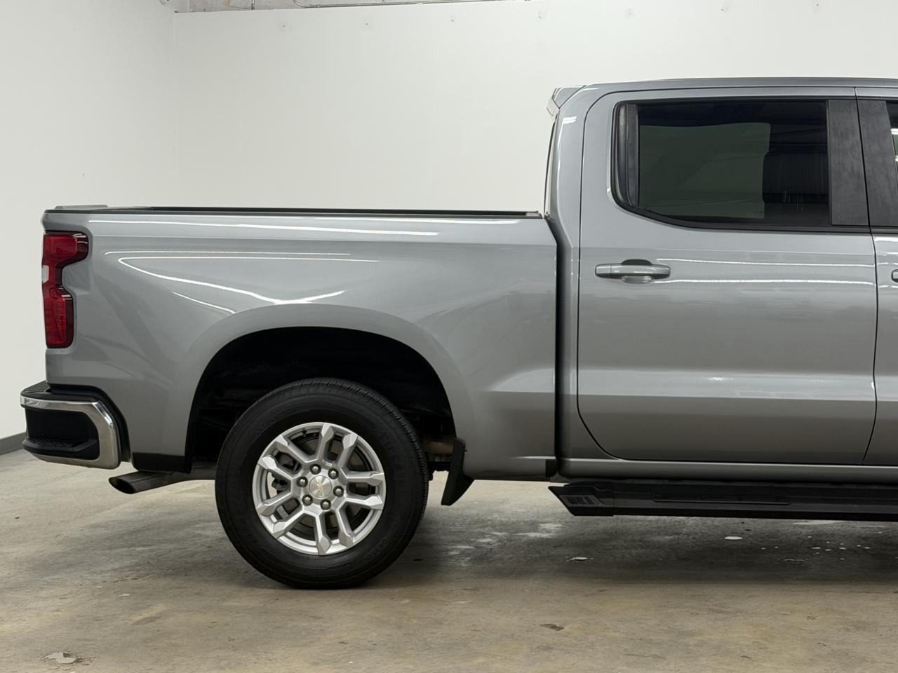Chevrolet Silverado 1500 LT Crew Cab 2WD 2023