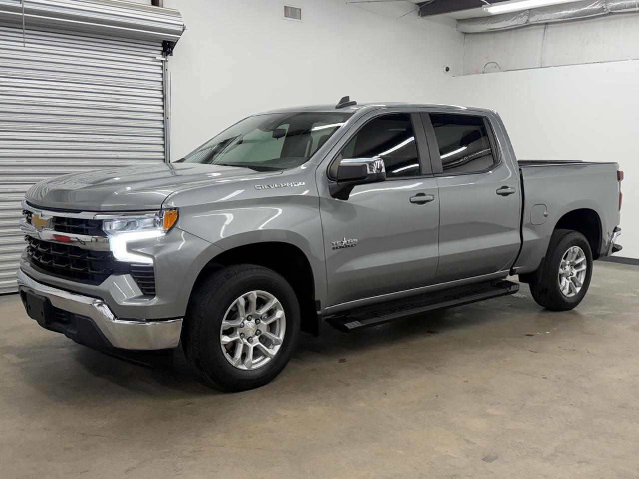 Chevrolet Silverado 1500 LT Crew Cab 2WD 2023