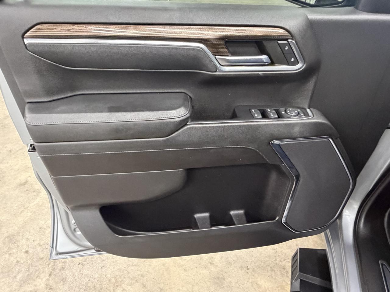 Chevrolet Silverado 1500 LT Crew Cab 2WD 2023