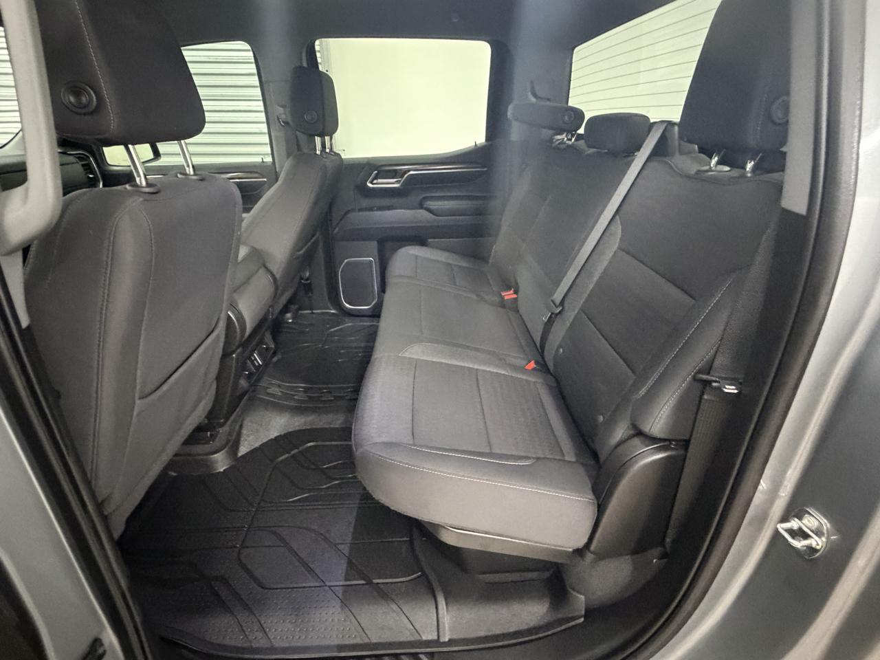 Chevrolet Silverado 1500 LT Crew Cab 2WD 2023