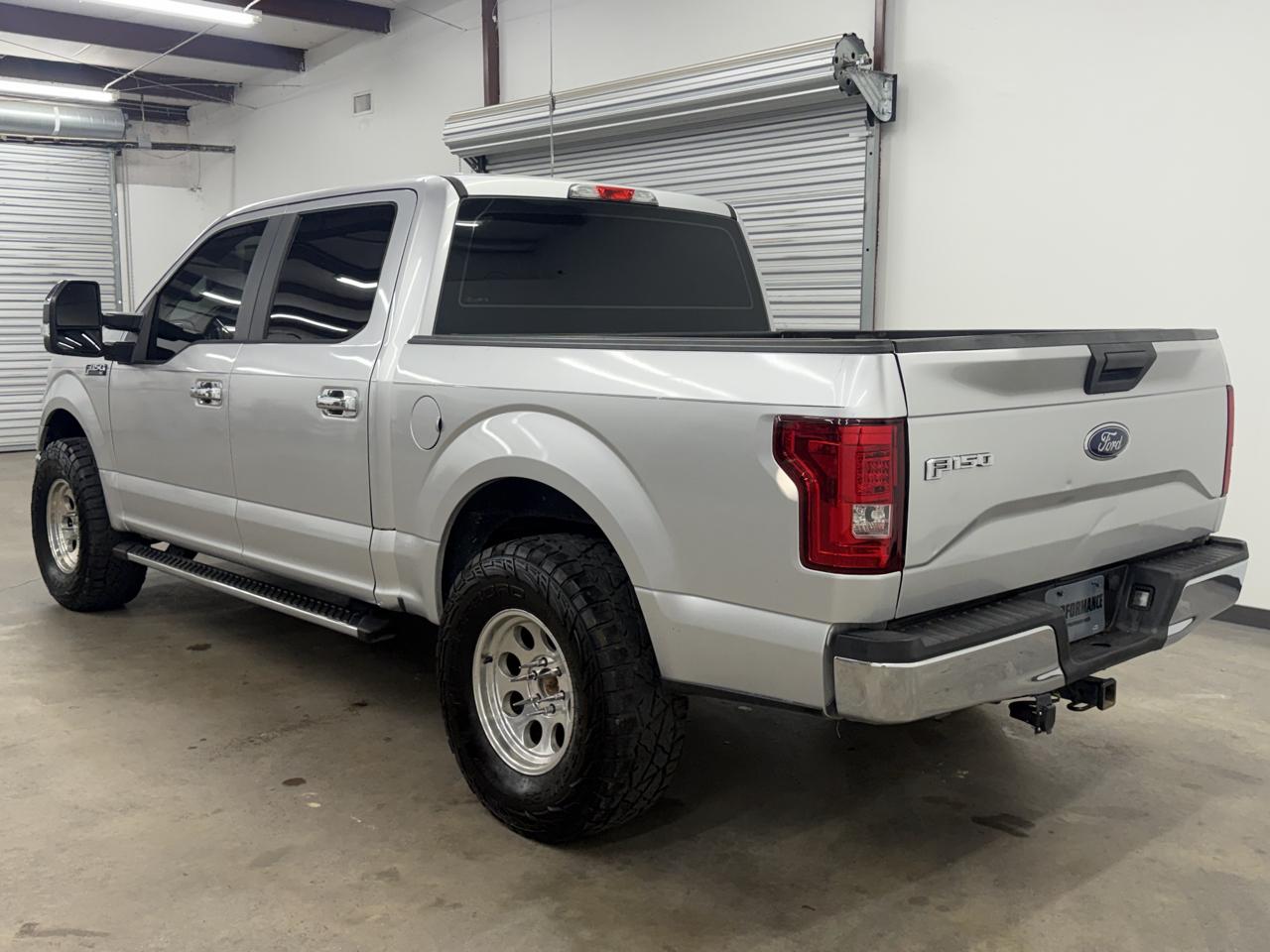 Ford F-150 XLT SuperCrew 5.5-ft. Bed 2WD 2015