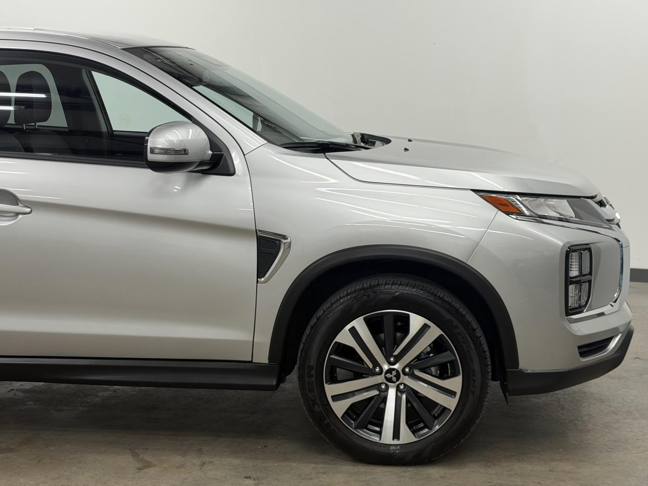 Mitsubishi Outlander Sport 2.0 ES 4WD 2025