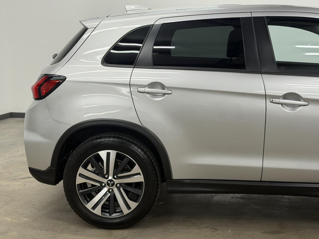 Mitsubishi Outlander Sport 2.0 ES 4WD 2025