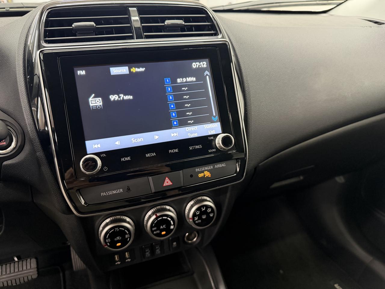 Mitsubishi Outlander Sport 2.0 ES 4WD 2025