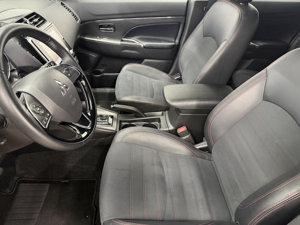 Mitsubishi Outlander Sport 2.0 ES 4WD 2025