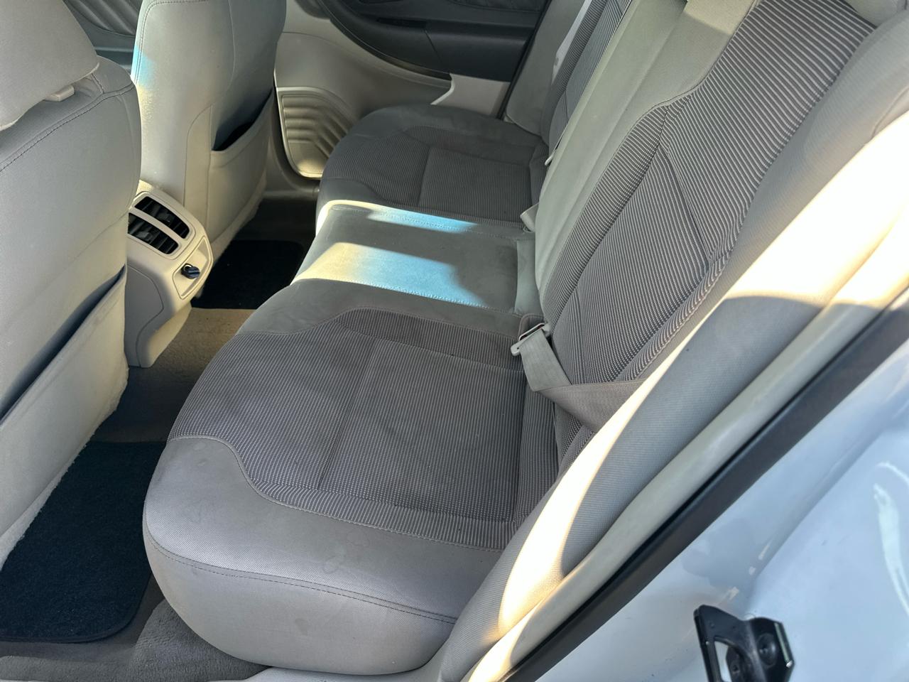 Ford Taurus SEL FWD 2010