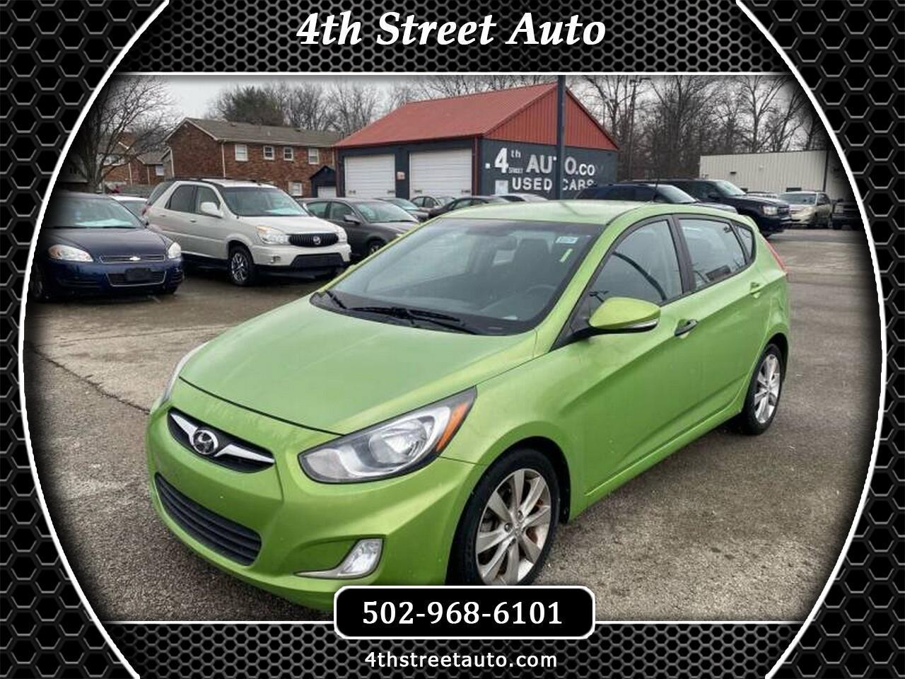 Hyundai Accent SE 5-Door 2013