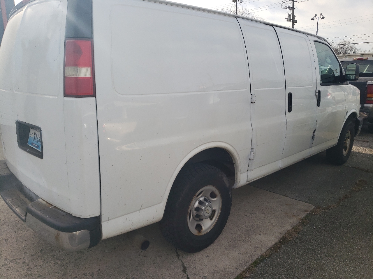 Chevrolet Express 3500 Cargo 2011