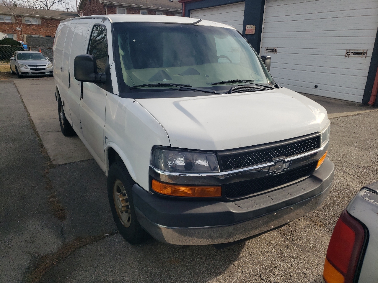 Chevrolet Express 3500 Cargo 2011
