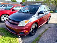 2006 Scion xA  2006 Scion xA
