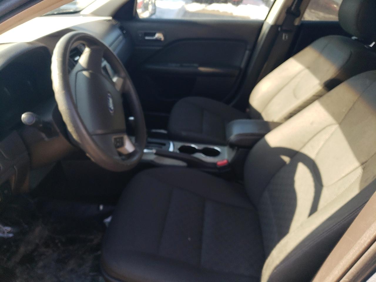 Ford Fusion SE 2012
